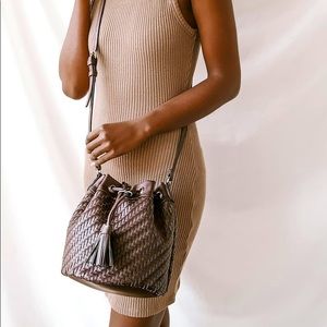 NWT Lulus Day to Day Style Brown Woven Bucket Bag